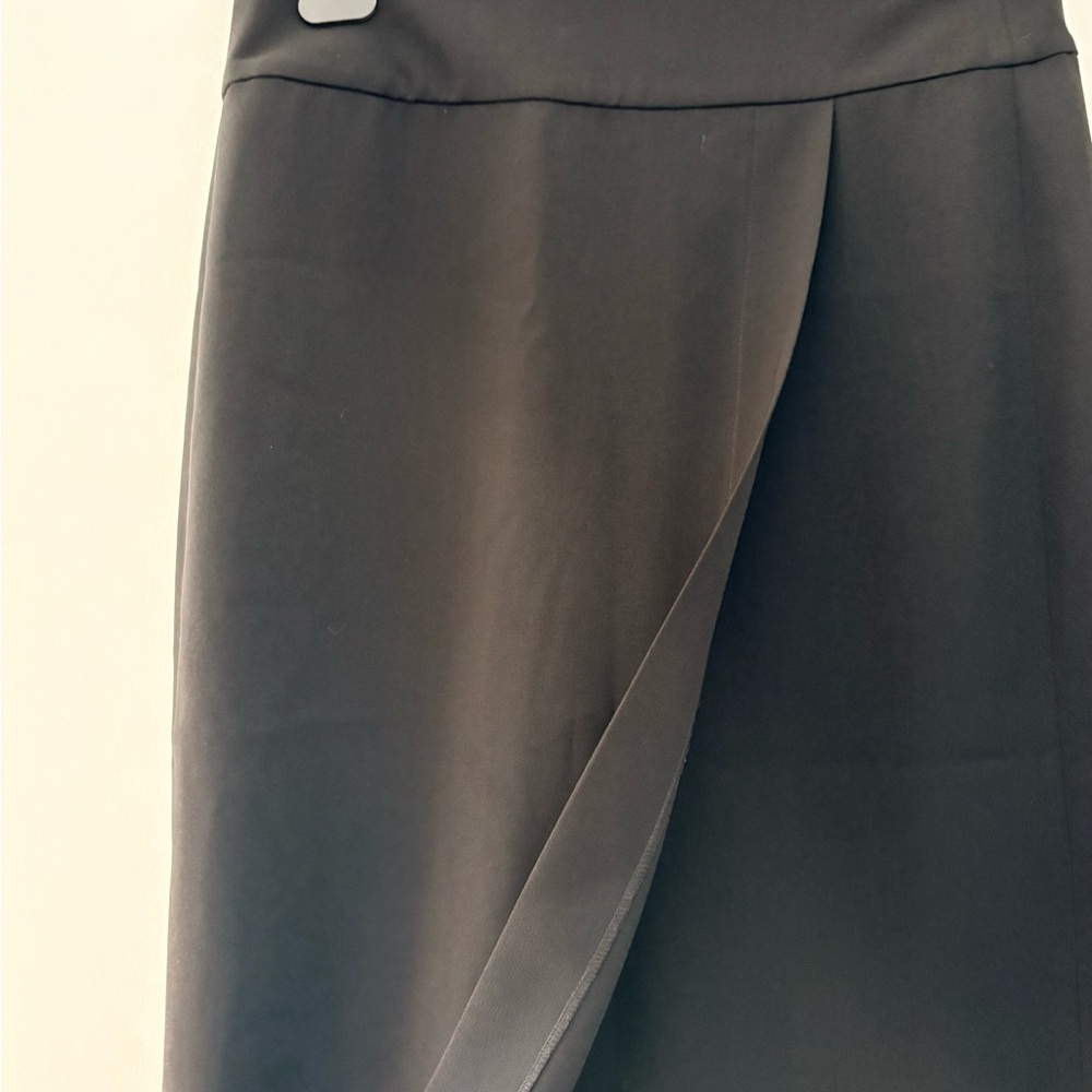 Elegant Vince Mock Wrap Skirt